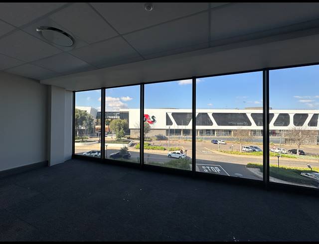 144M² OFFICE TO LET IN DORINGKLOOF